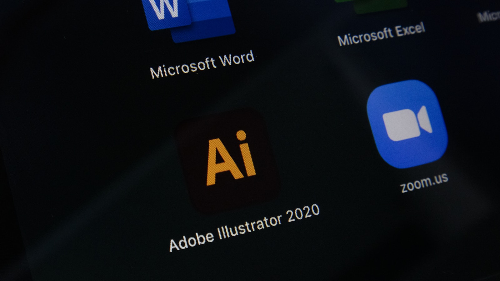 Nowa aplikacja Pika AI na iOS